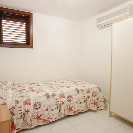Lido Apartment